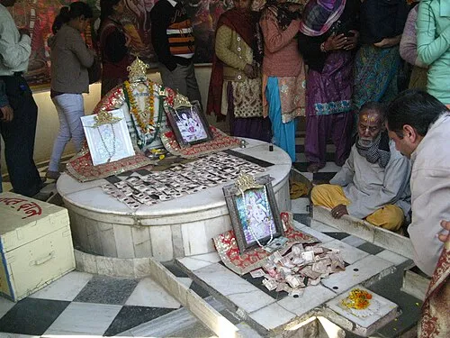 Banke Bihari Temple devotees — a gathering in the inner hall