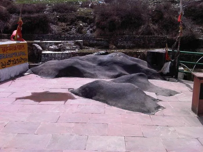 Brahma Kapal sacred platform — where Pind Daan is performed at the Alaknanda river
